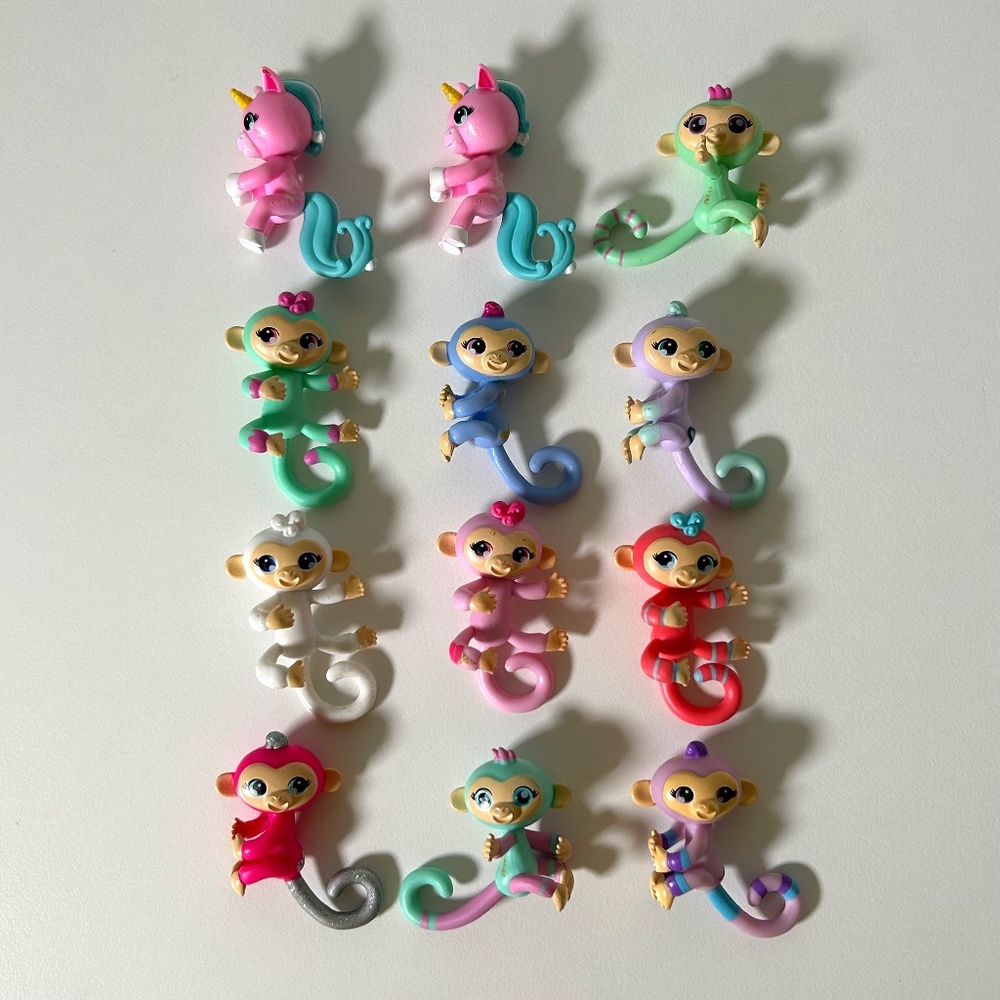 WowWee Fingerlings Minis Set of 12 (33Y)